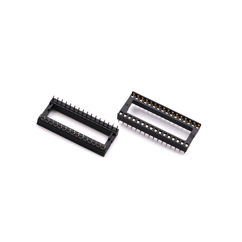 IC Socket | DIP | 32-Pin